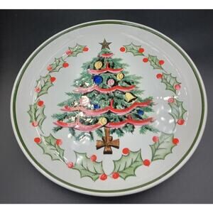 Geo Z Lefton Christmas tree plate with gold star, holly berries & ornaments 1096